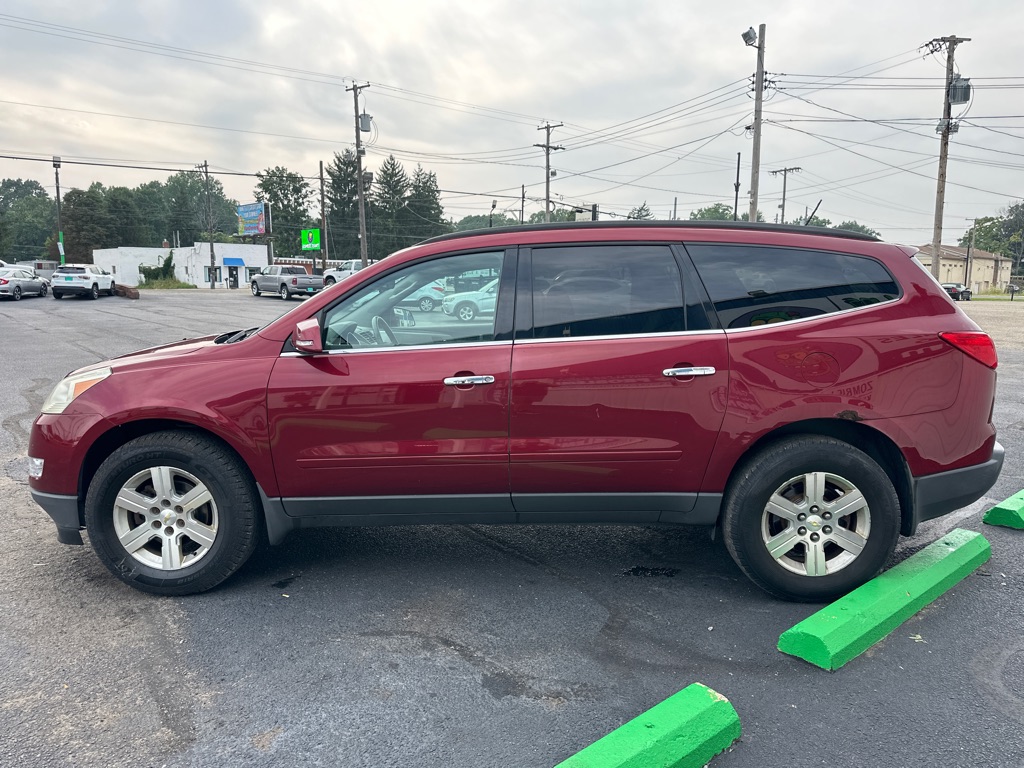Photo 4 of 2011 CHEVROLET TRAVERSE LT