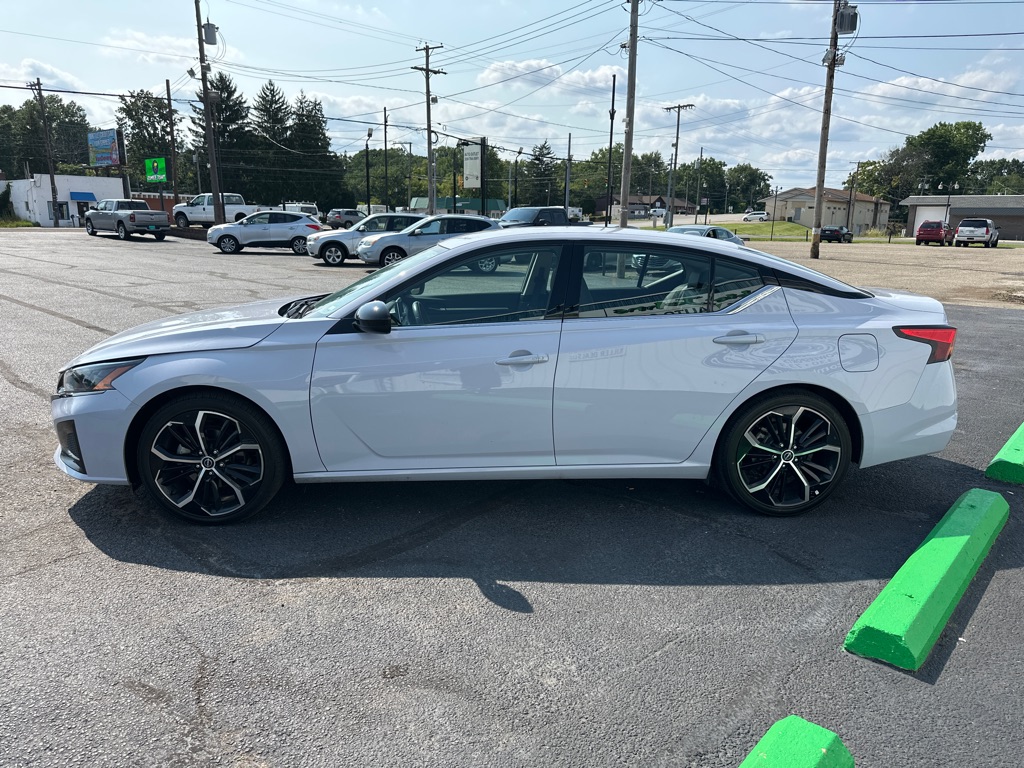 2024 NISSAN ALTIMA SR - Image 4