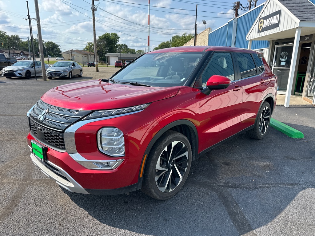 Photo 3 of 2024 MITSUBISHI OUTLANDER SE