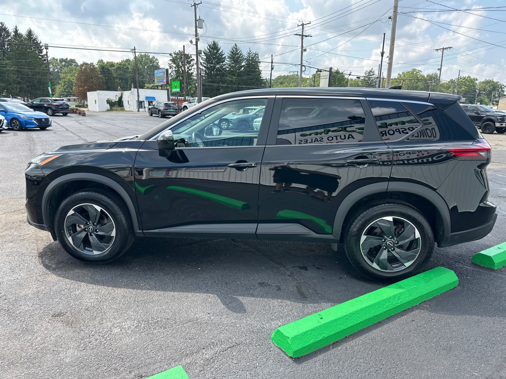 2025 NISSAN ROGUE SV - Image 4