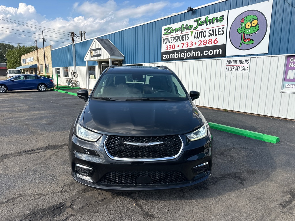 2022 CHRYSLER PACIFICA TOURING L - Image 2
