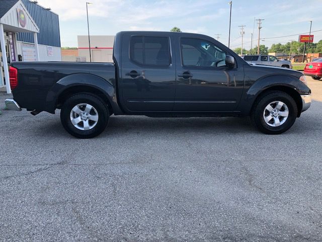 2010 NISSAN FRONTIER CREW CAB SE for sale at Zombie Johns