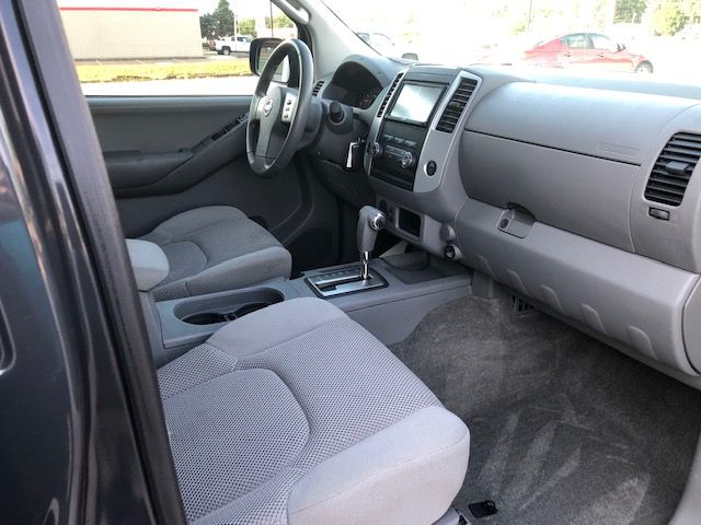 2010 NISSAN FRONTIER CREW CAB SE for sale at Zombie Johns