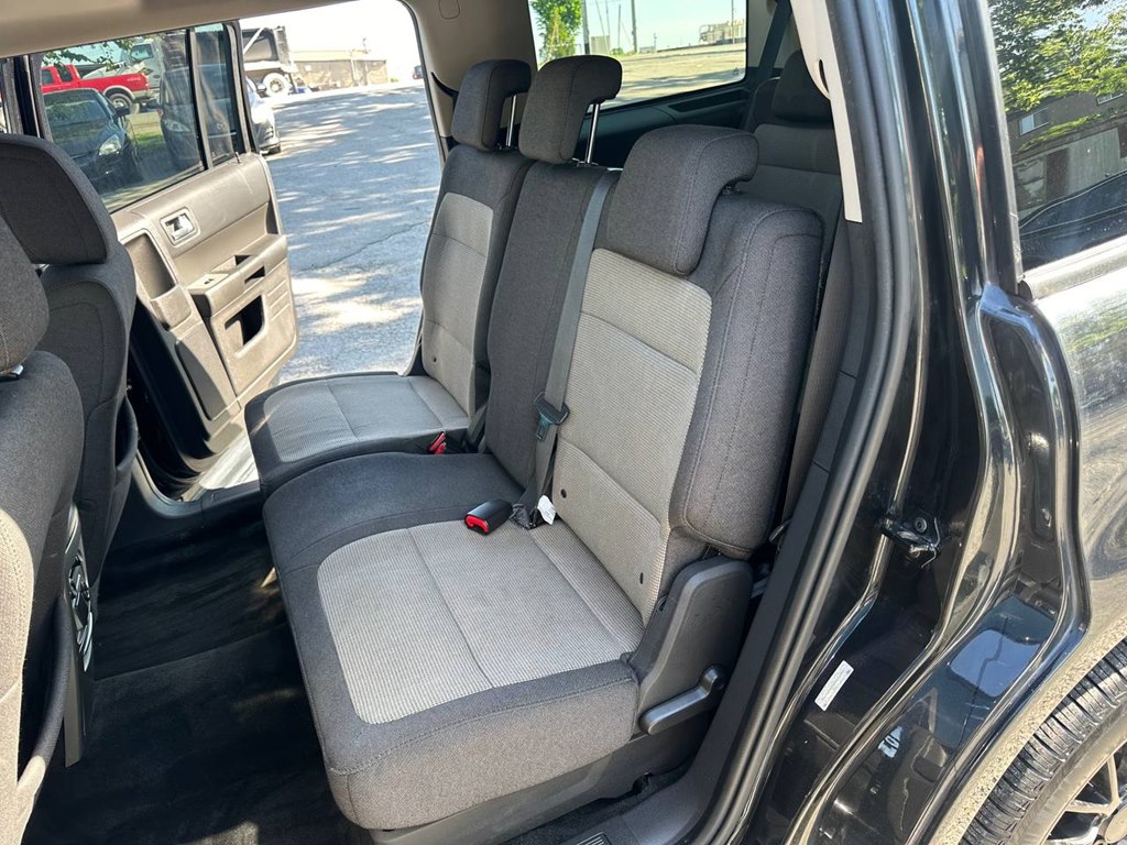 Photo 20 of this FORD FLEX