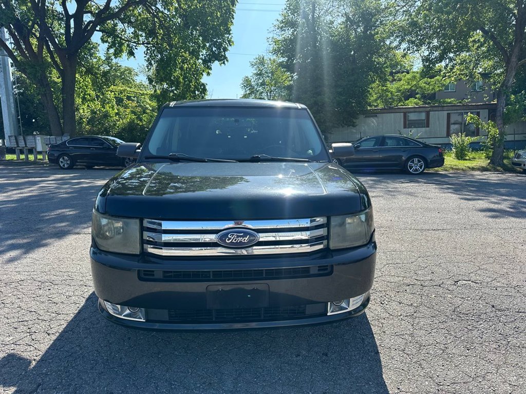Photo 2 of this FORD FLEX
