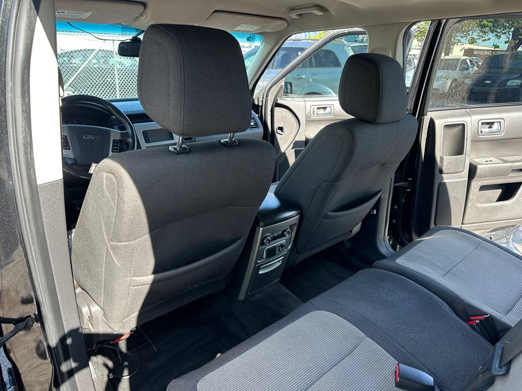 Photo 21 of this FORD FLEX