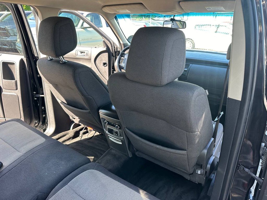 Photo 27 of this FORD FLEX