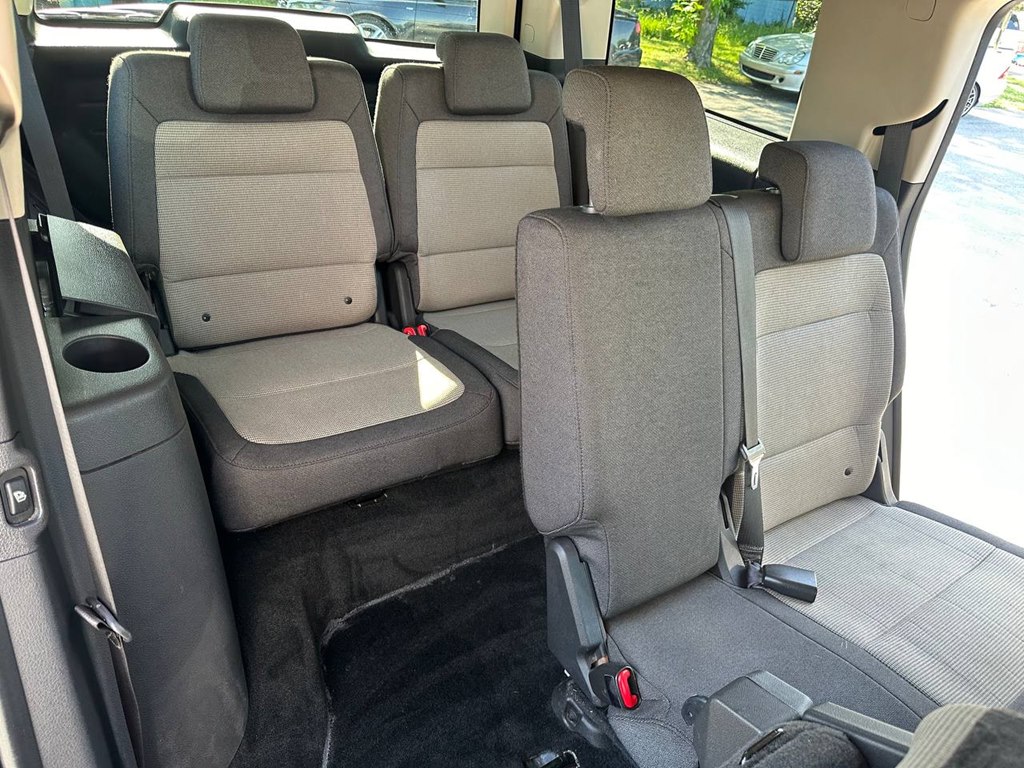 Photo 29 of this FORD FLEX
