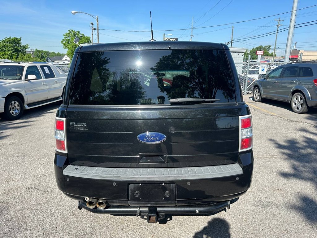 Photo 6 of this FORD FLEX