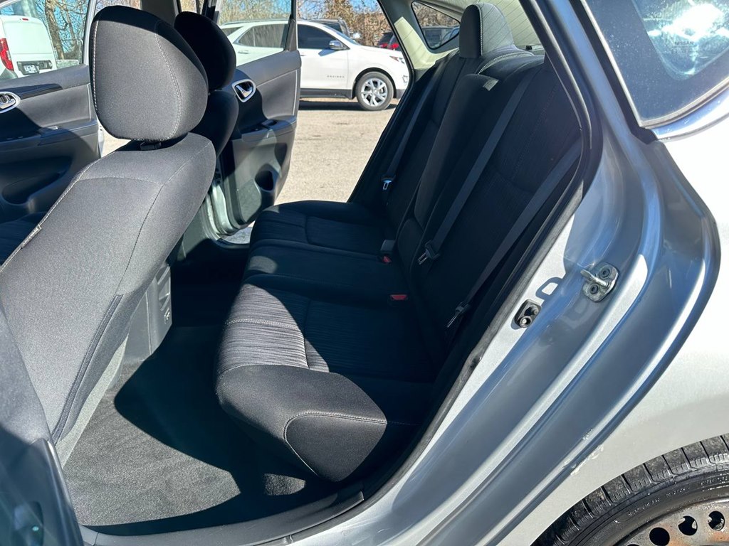 Photo 17 of this NISSAN SENTRA