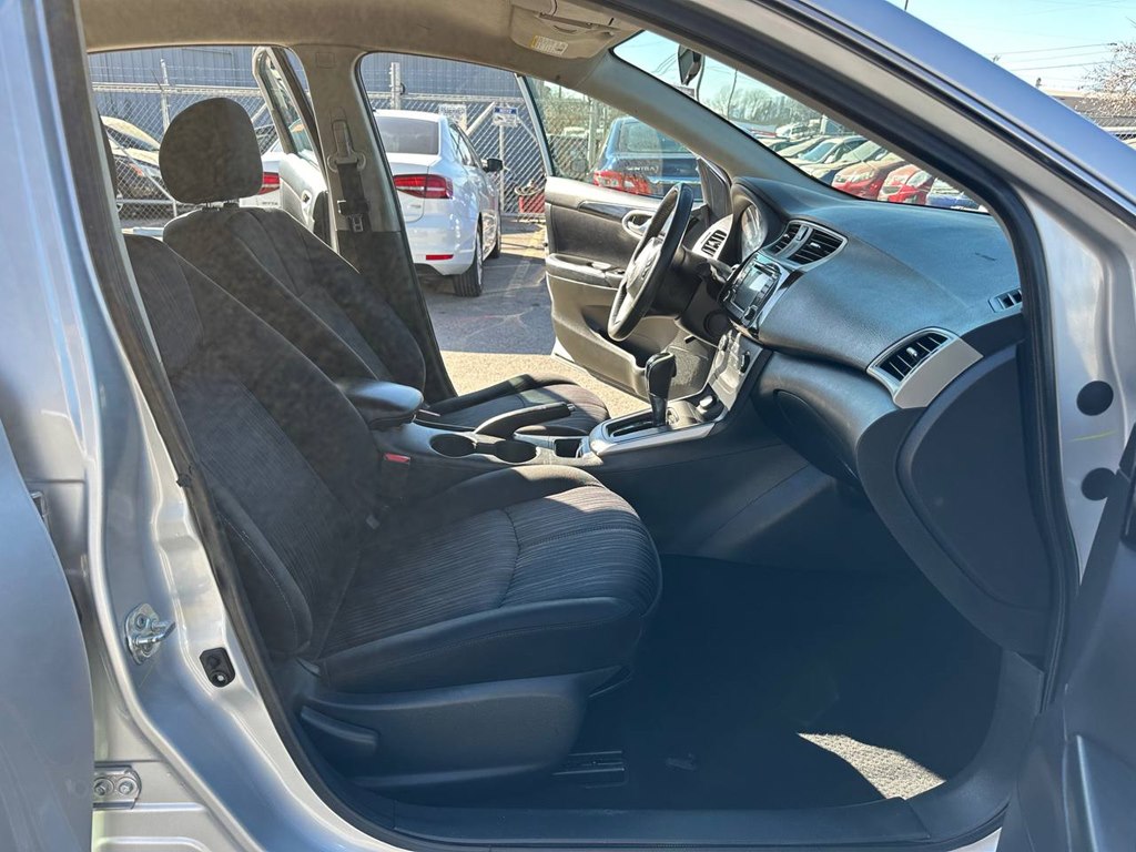 Photo 22 of this NISSAN SENTRA