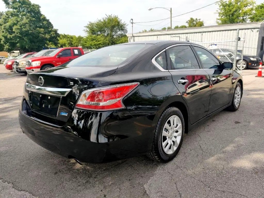 Photo 5 of this NISSAN ALTIMA