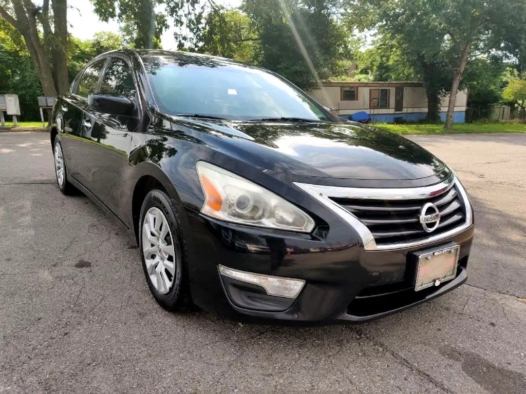 Photo 7 of this NISSAN ALTIMA
