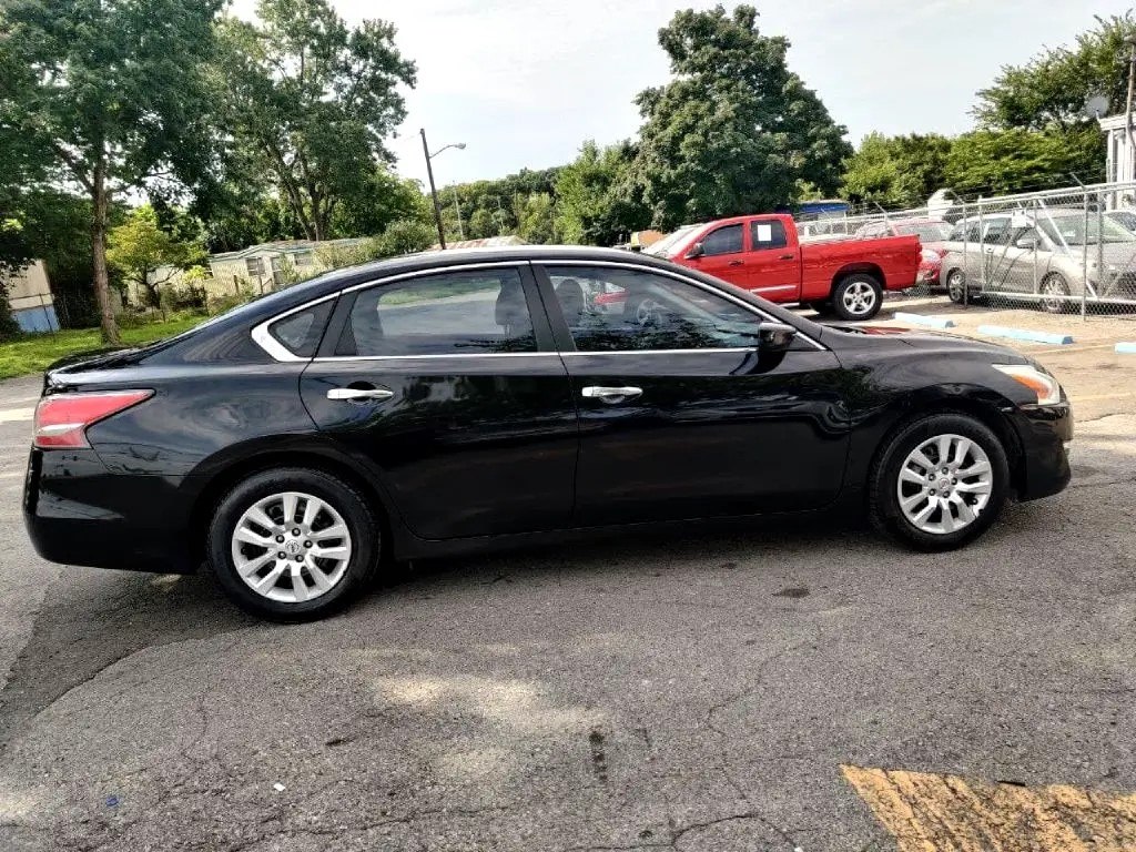 Photo 6 of this NISSAN ALTIMA