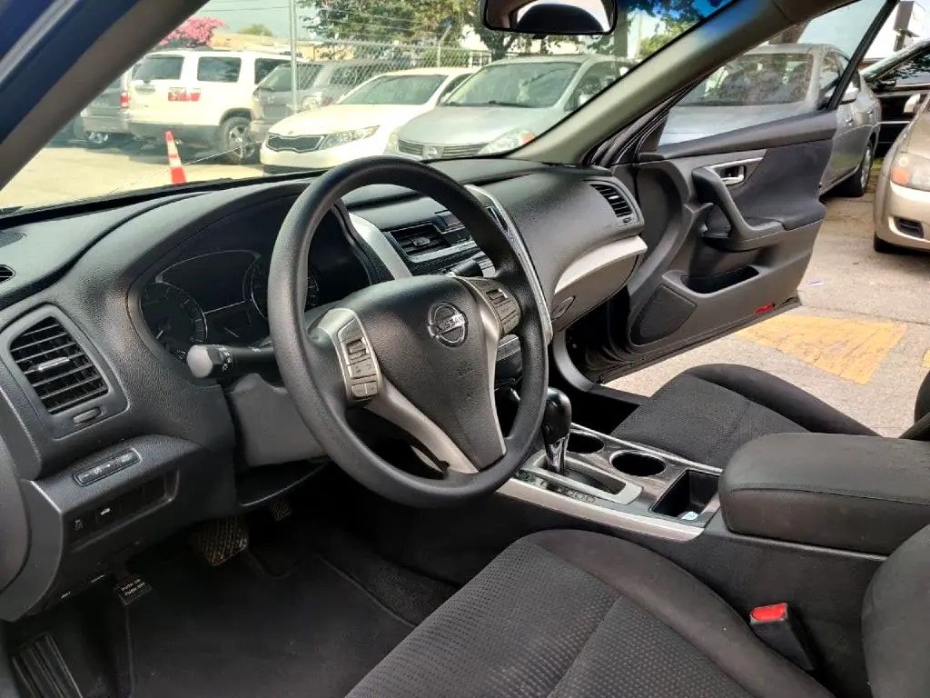 Photo 20 of this NISSAN ALTIMA