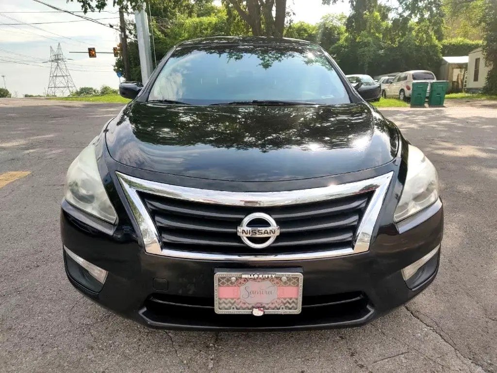 Photo 8 of this NISSAN ALTIMA