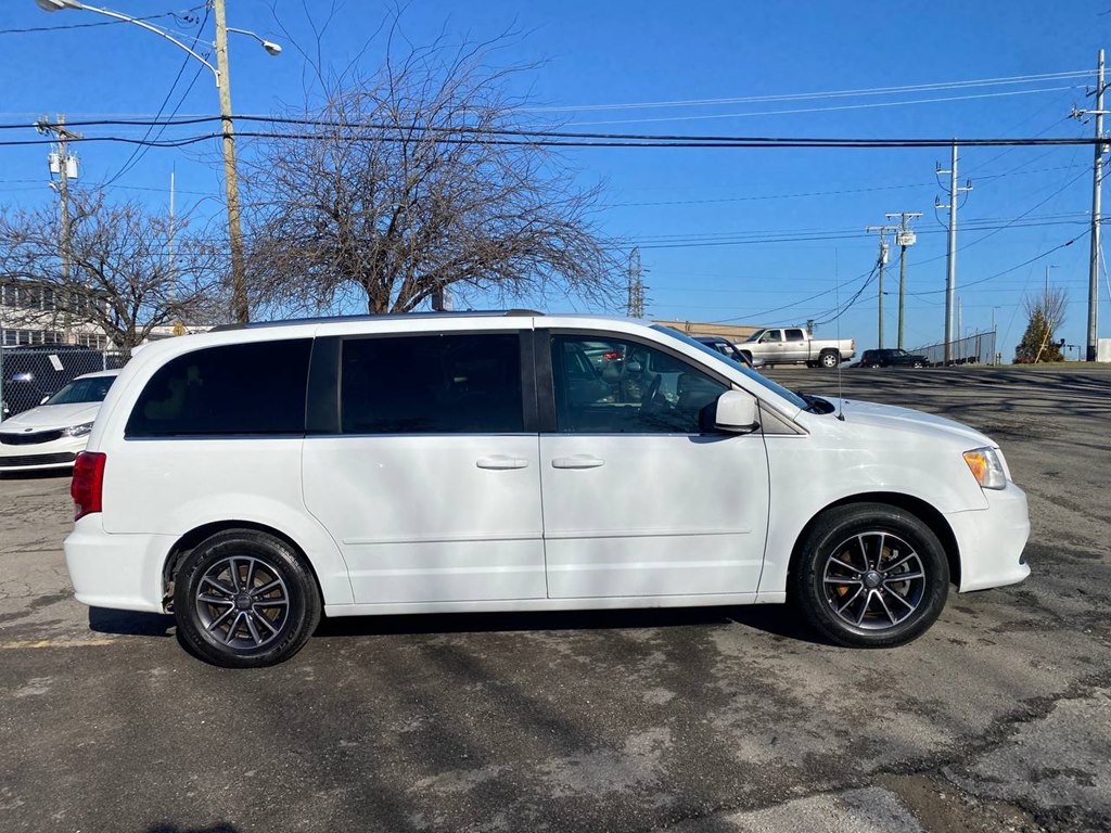 Photo 4 of this DODGE GRAND CARAVAN