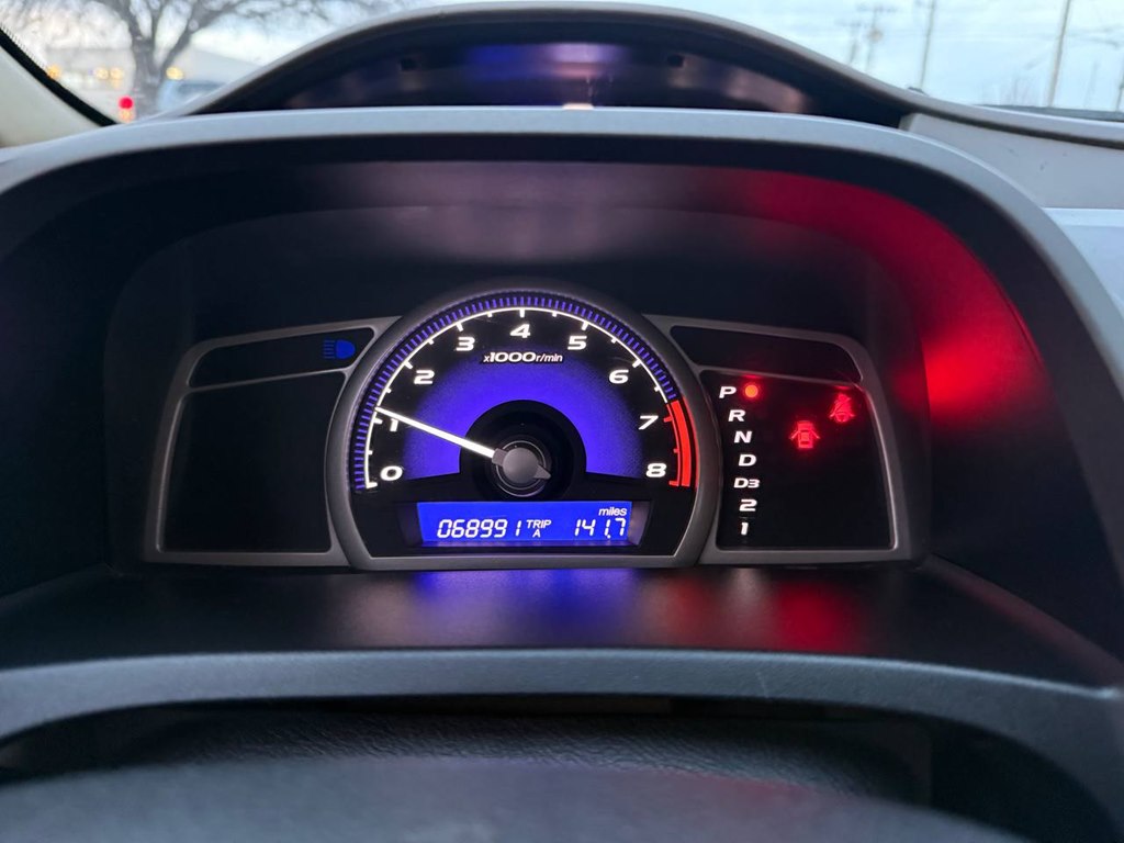 Photo 28 of this HONDA CIVIC