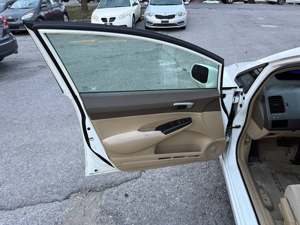 Photo 12 of this HONDA CIVIC