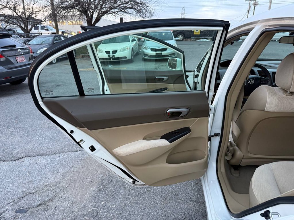 Photo 11 of this HONDA CIVIC