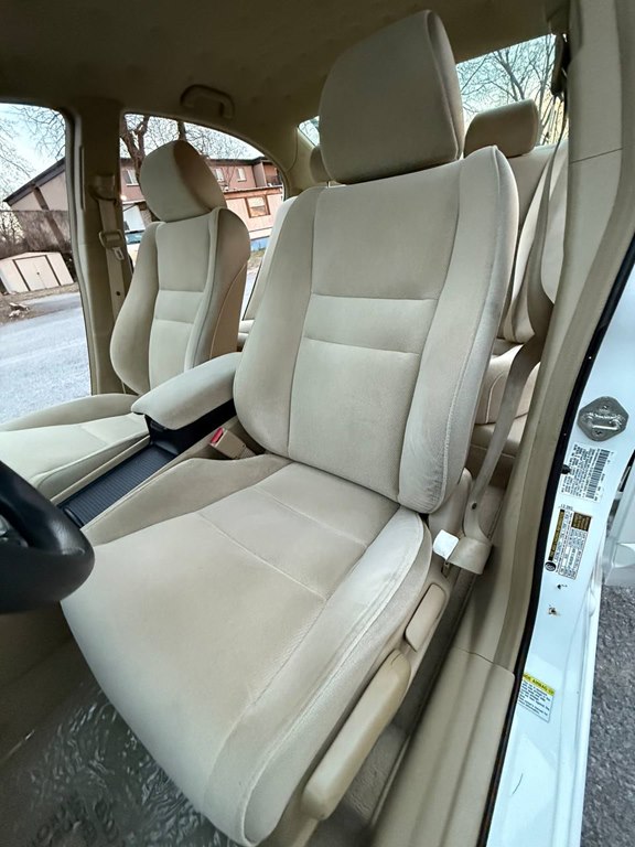 Photo 17 of this HONDA CIVIC