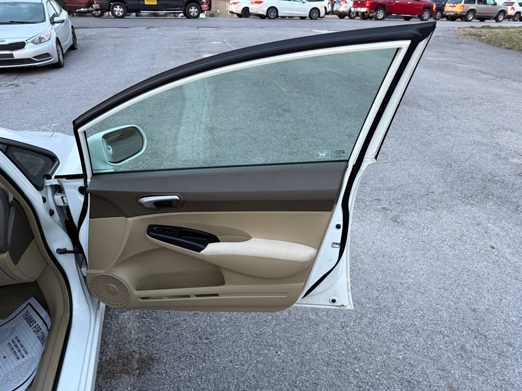 Photo 14 of this HONDA CIVIC
