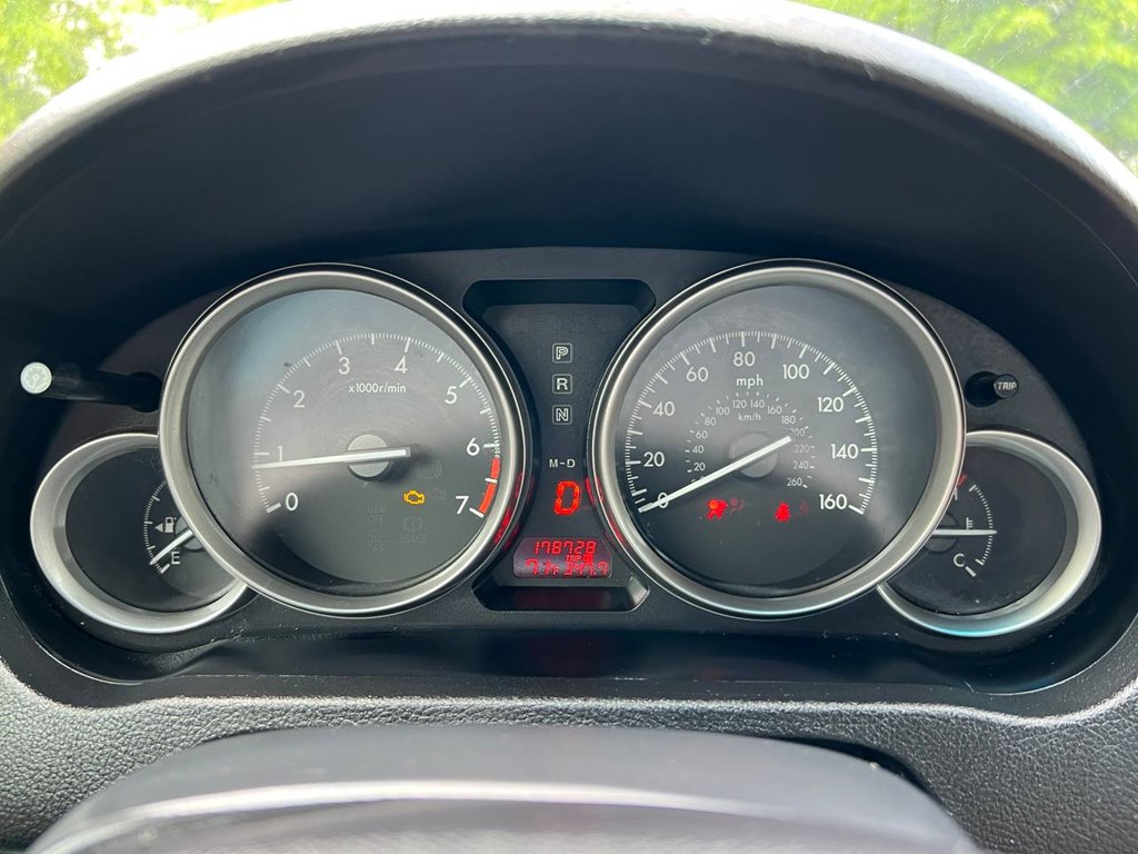 Photo 30 of this MAZDA 6