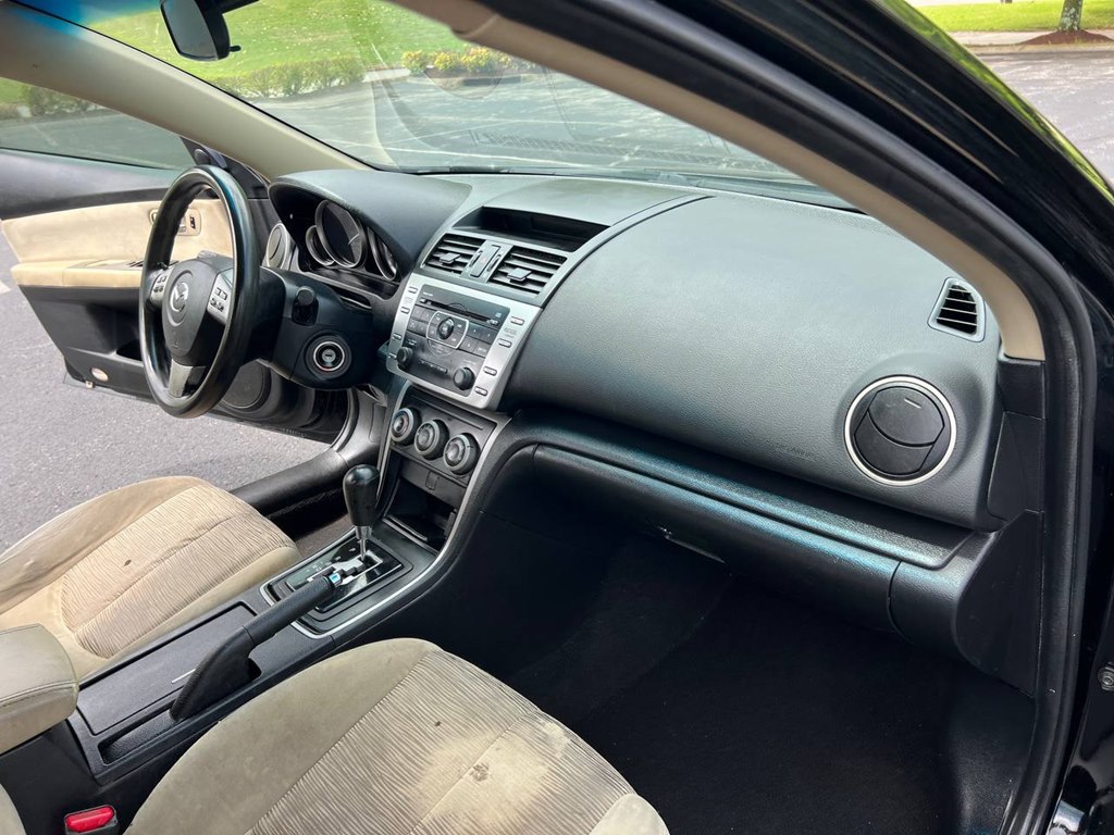 Photo 26 of this MAZDA 6