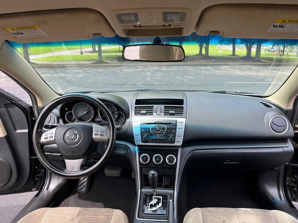 Photo 25 of this MAZDA 6