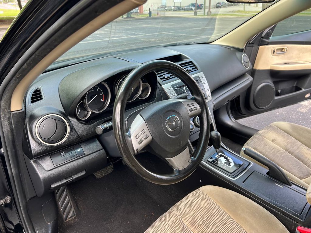 Photo 17 of this MAZDA 6