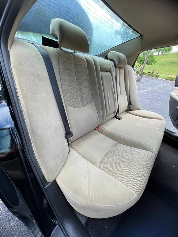 Photo 22 of this MAZDA 6