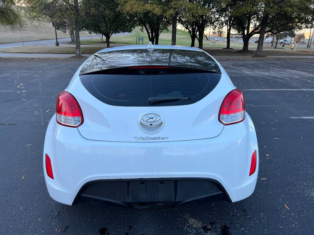 Photo 6 of this HYUNDAI VELOSTER