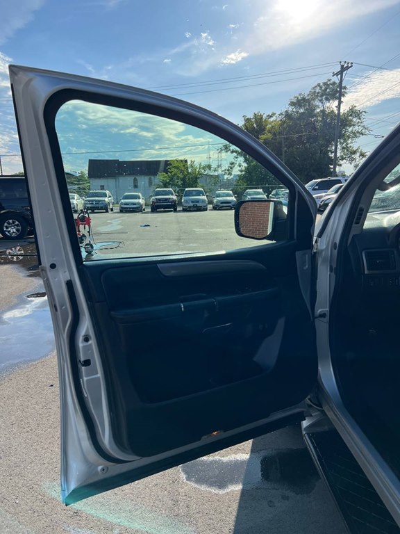 Photo 26 of this NISSAN ARMADA