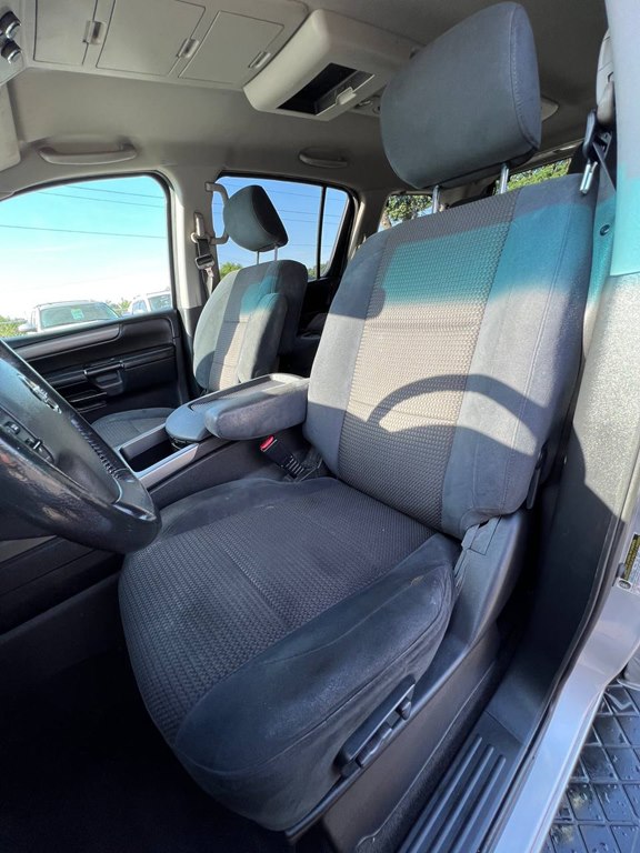 Photo 11 of this NISSAN ARMADA