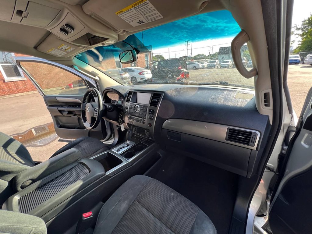 Photo 21 of this NISSAN ARMADA