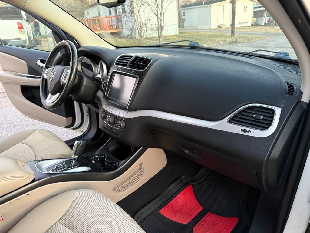 Photo 26 of this DODGE JOURNEY