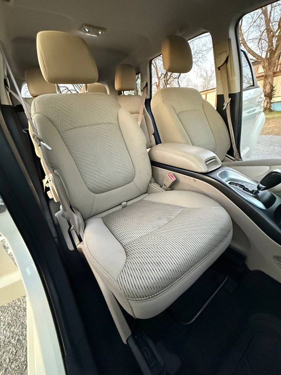 Photo 28 of this DODGE JOURNEY