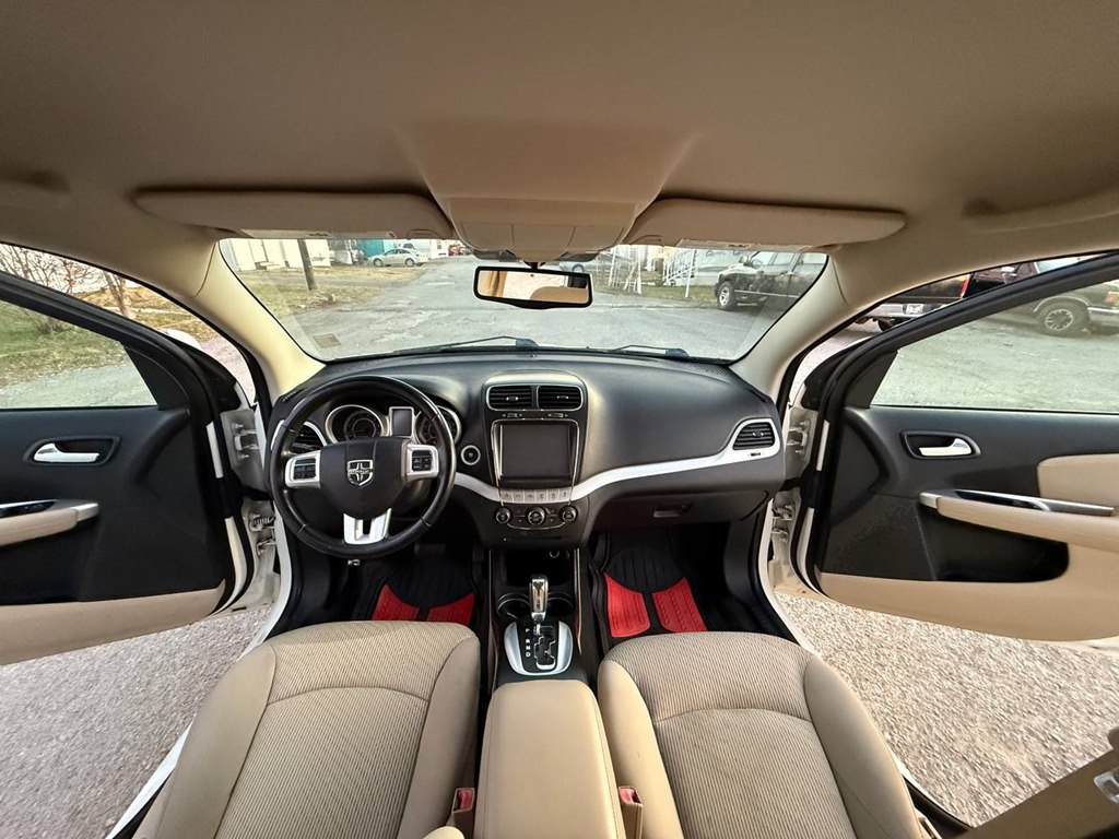 Photo 24 of this DODGE JOURNEY