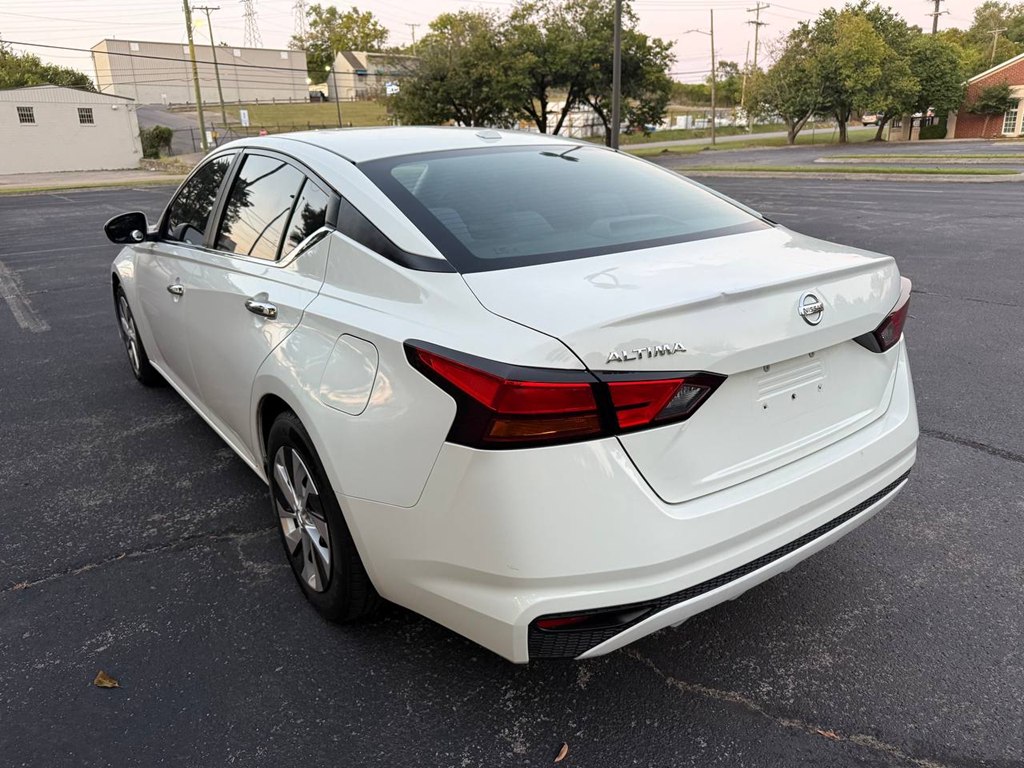Photo 9 of this NISSAN ALTIMA