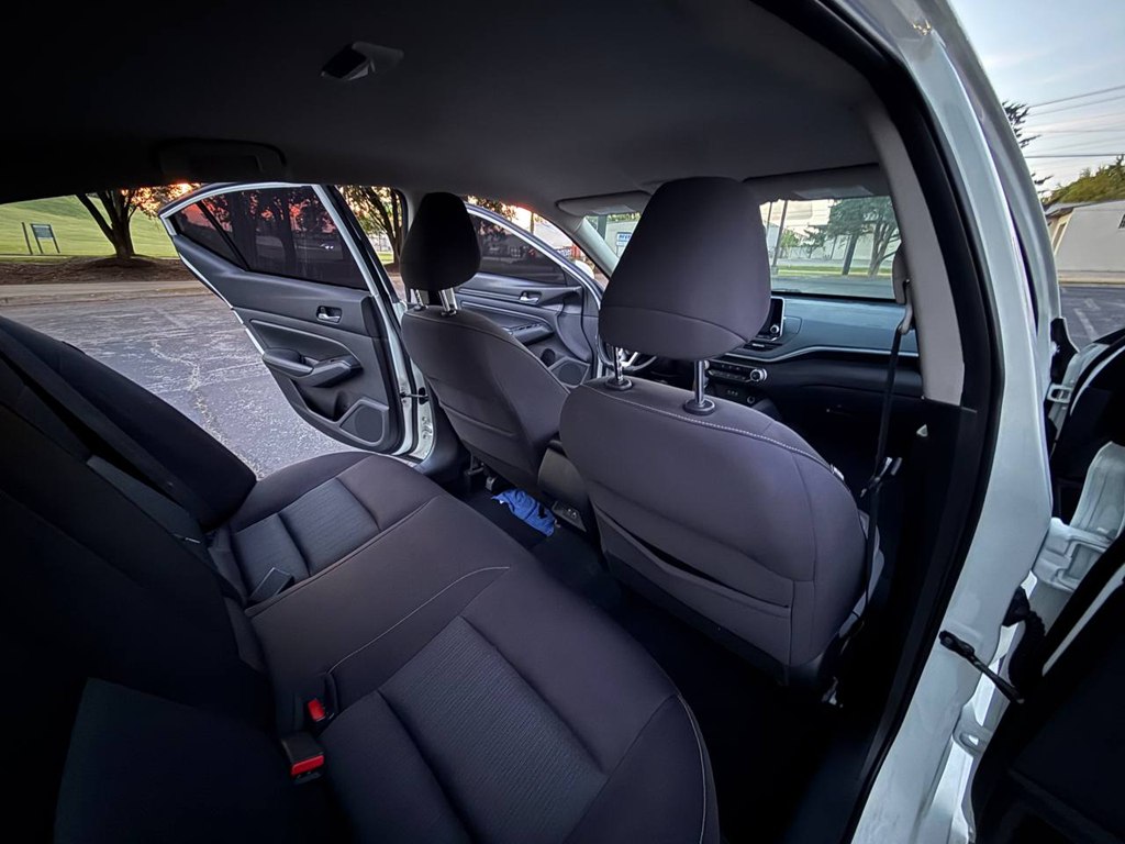 Photo 19 of this NISSAN ALTIMA