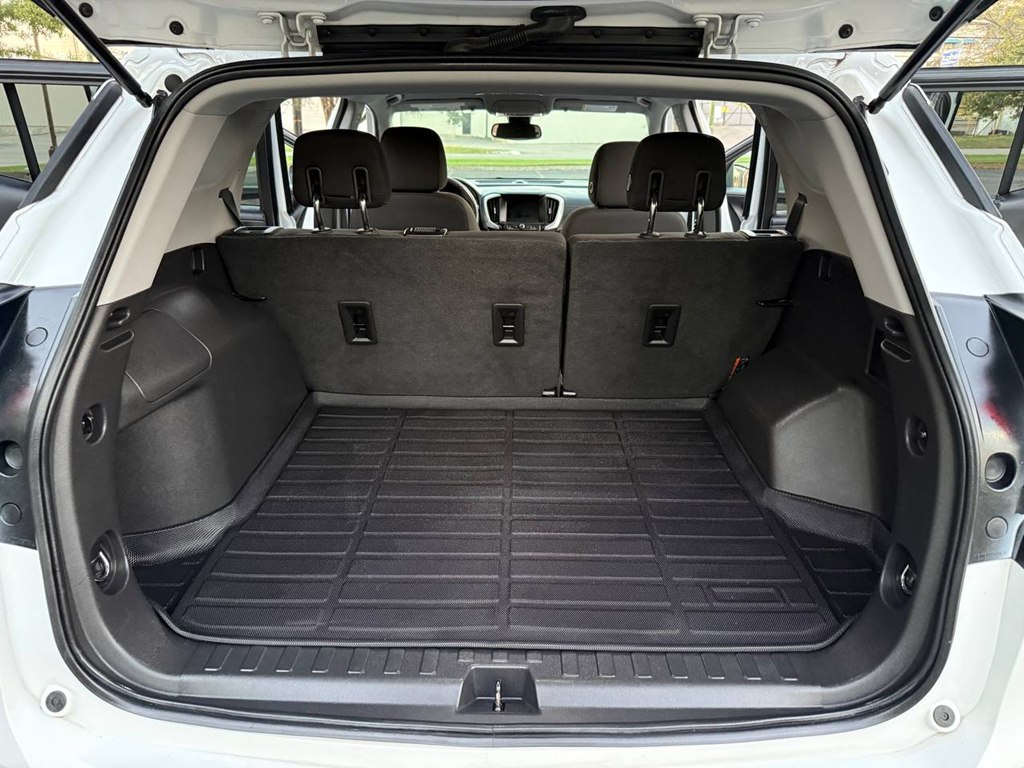 Photo 13 of this GMC TERRAIN
