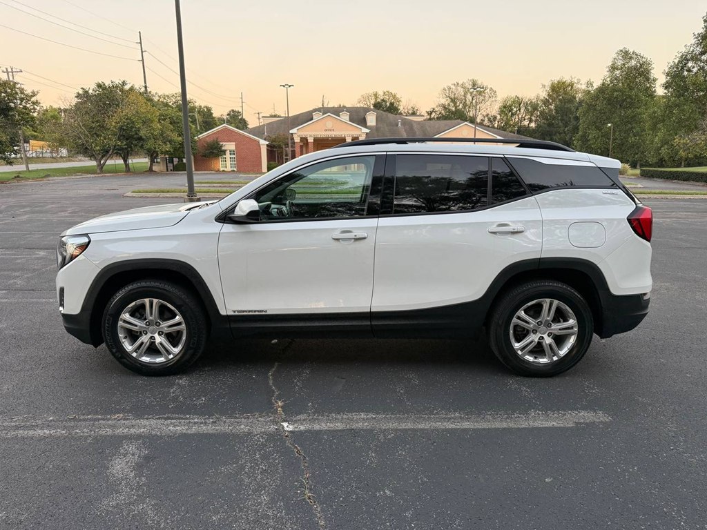 Photo 9 of this GMC TERRAIN
