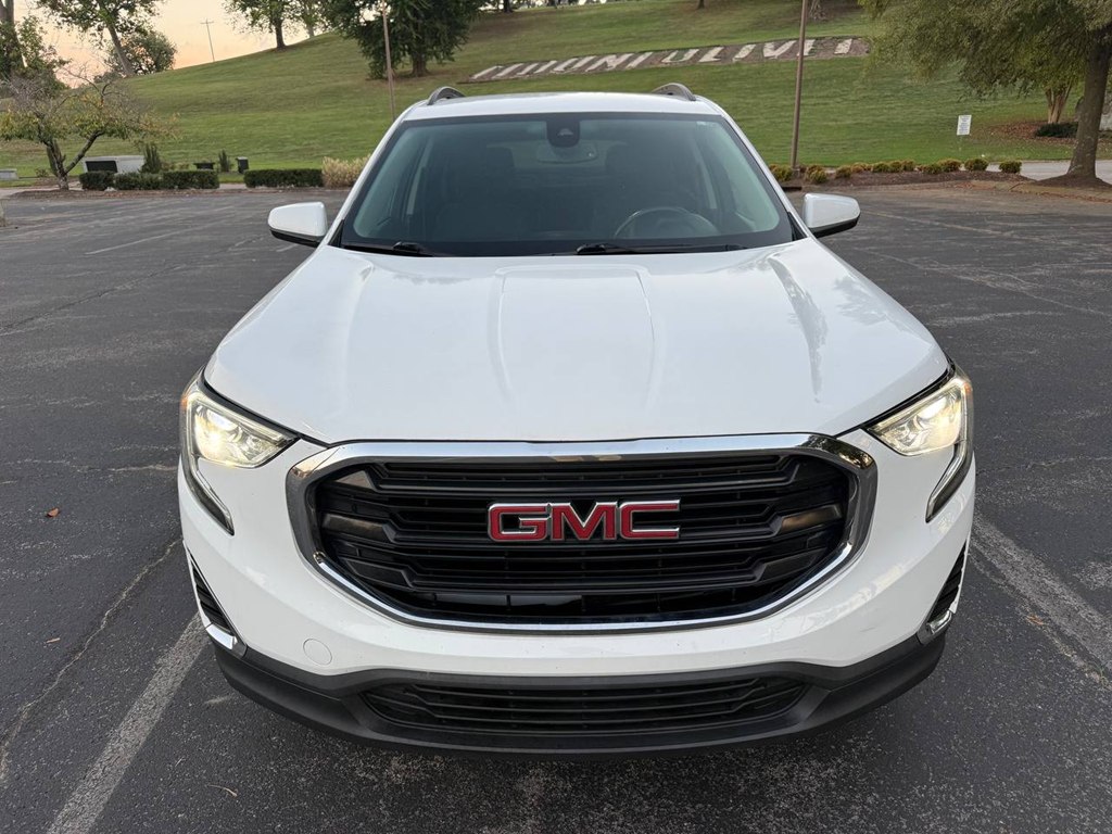 Photo 3 of this GMC TERRAIN
