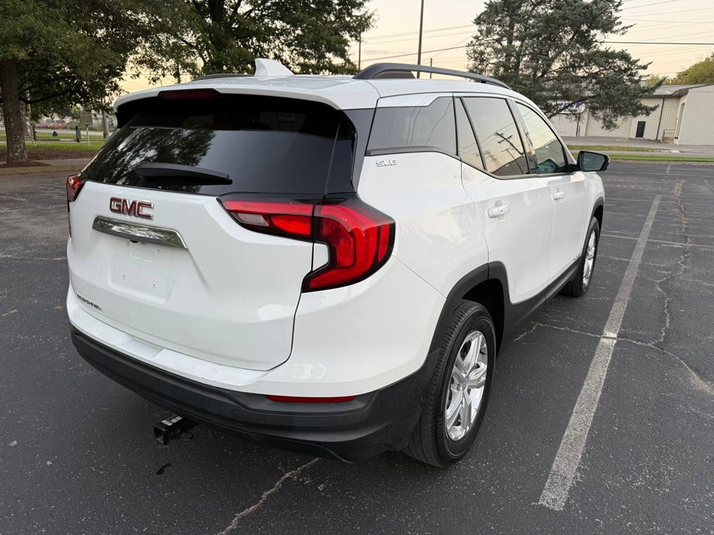 Photo 6 of this GMC TERRAIN