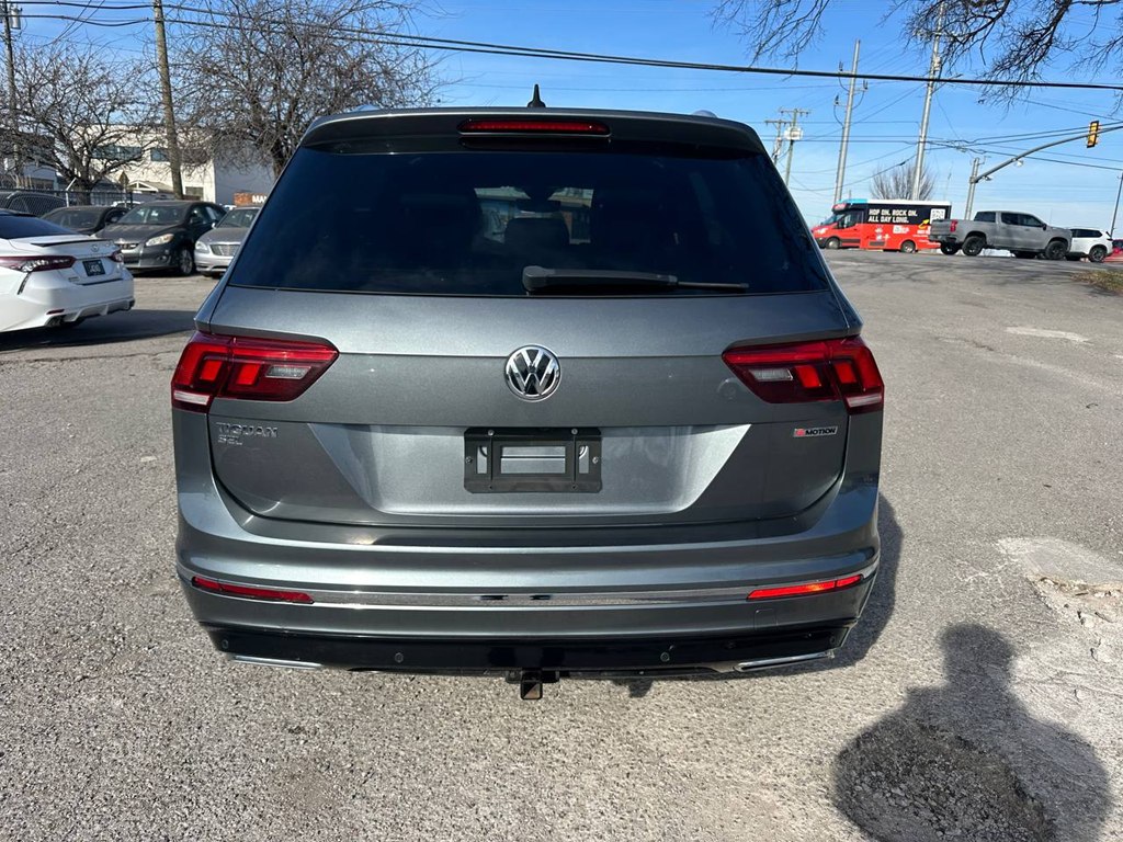 Photo 7 of this VOLKSWAGEN TIGUAN