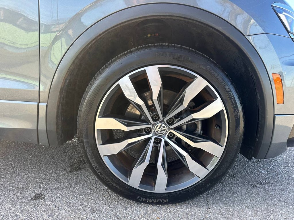 Photo 31 of this VOLKSWAGEN TIGUAN