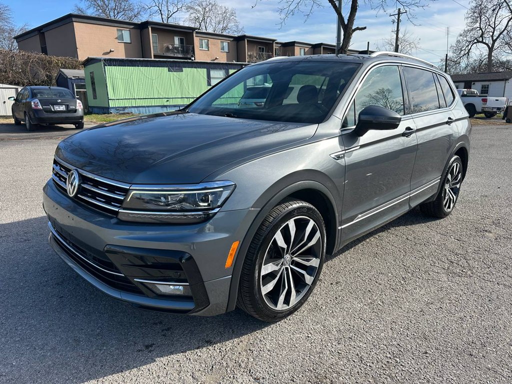 Photo 2 of this VOLKSWAGEN TIGUAN
