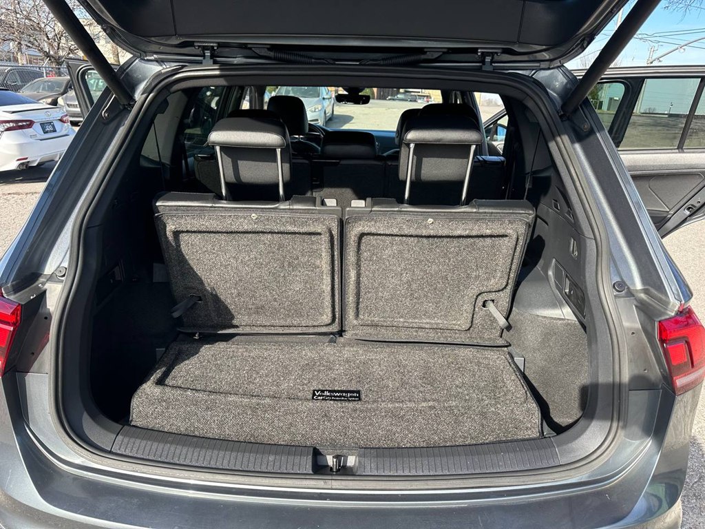 Photo 13 of this VOLKSWAGEN TIGUAN