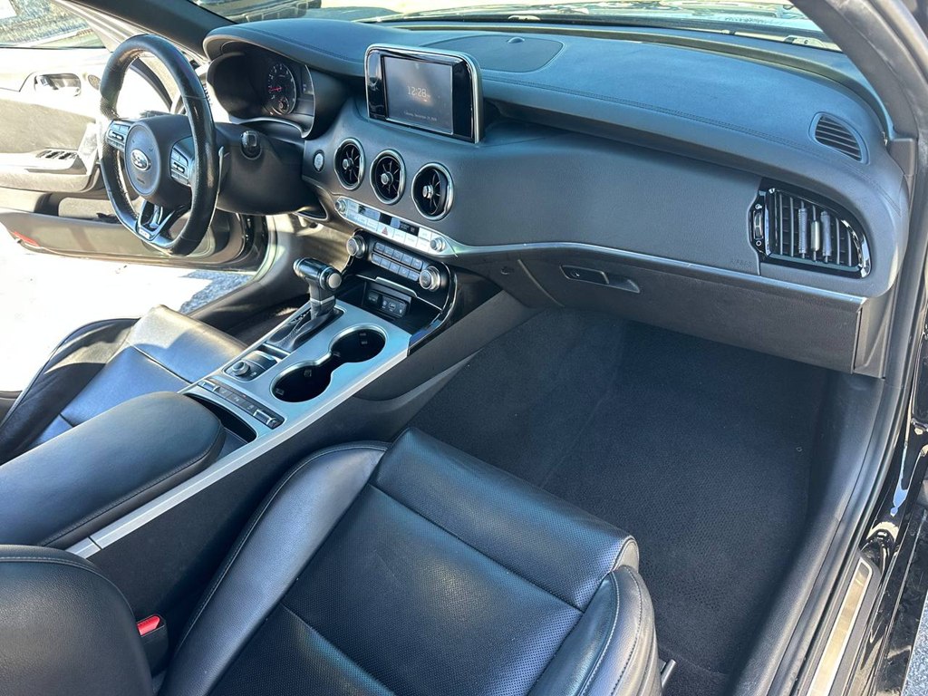 Photo 24 of this KIA STINGER