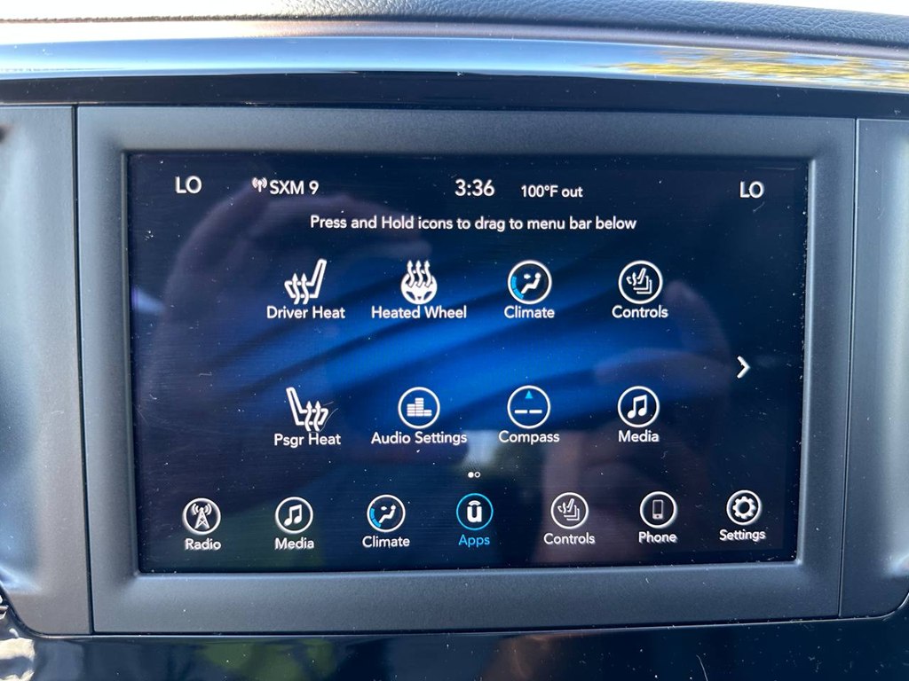 Photo 37 of this CHRYSLER PACIFICA